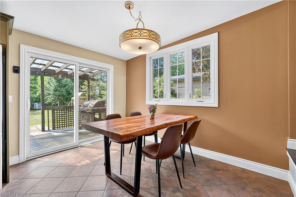 1671 Third Street Louth, St. Catharines, ON - Indoor Photo Showing Dining Room