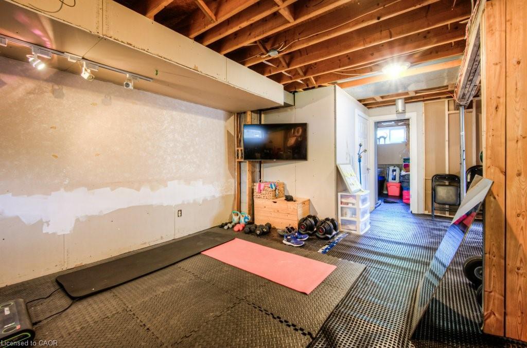 23 Carberry Road, Erin, ON - Indoor Photo Showing Basement
