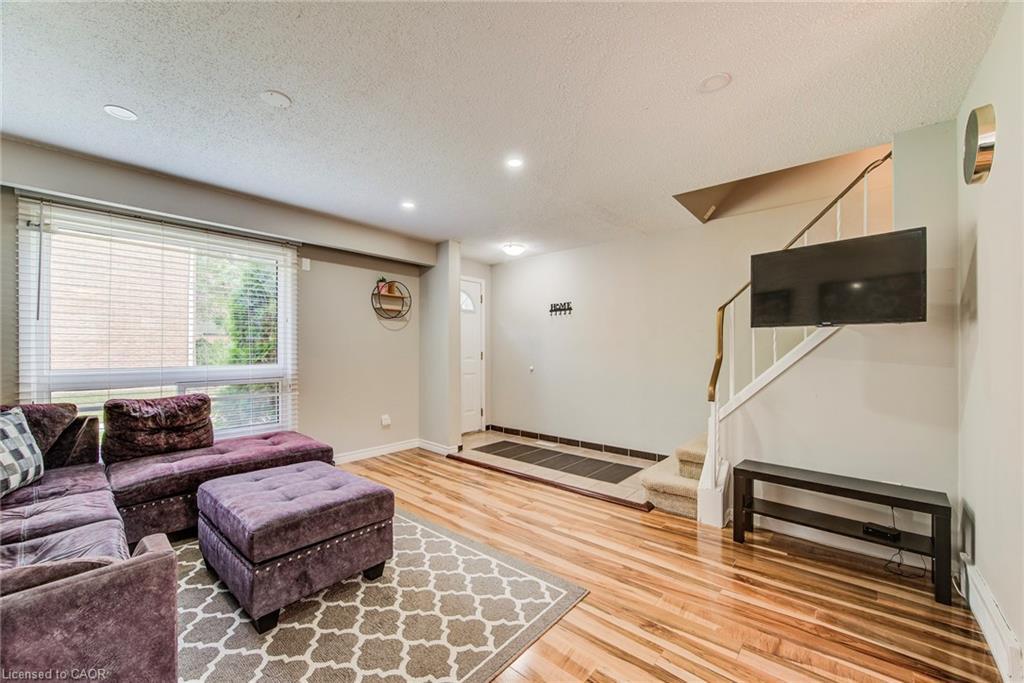 16-165 Green Valley Drive, Kitchener, ON - Indoor