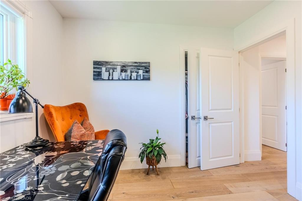 23 West Hampton Road, St. Catharines, ON - Indoor