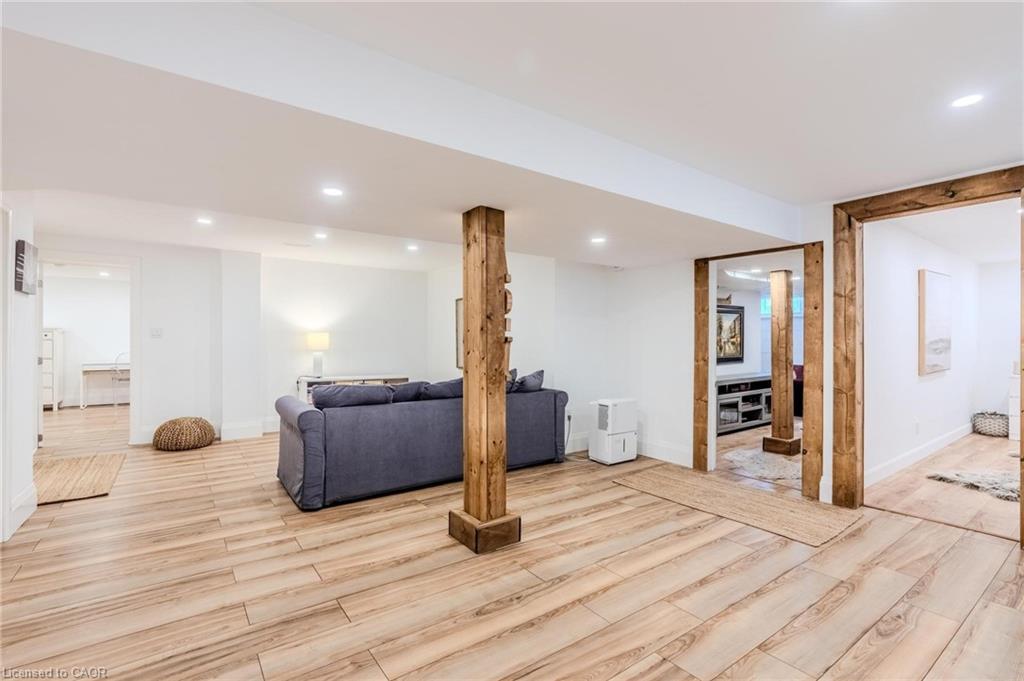 23 West Hampton Road, St. Catharines, ON - Indoor