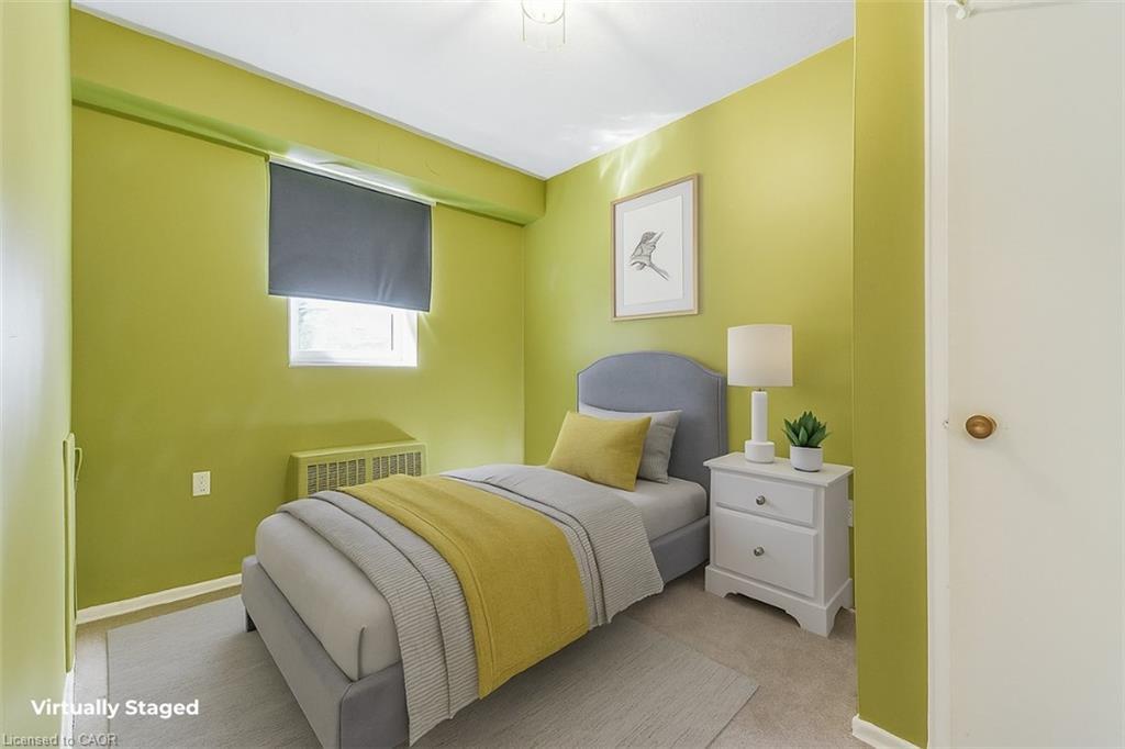 1-2418 New Street, Burlington, ON - Indoor Photo Showing Bedroom