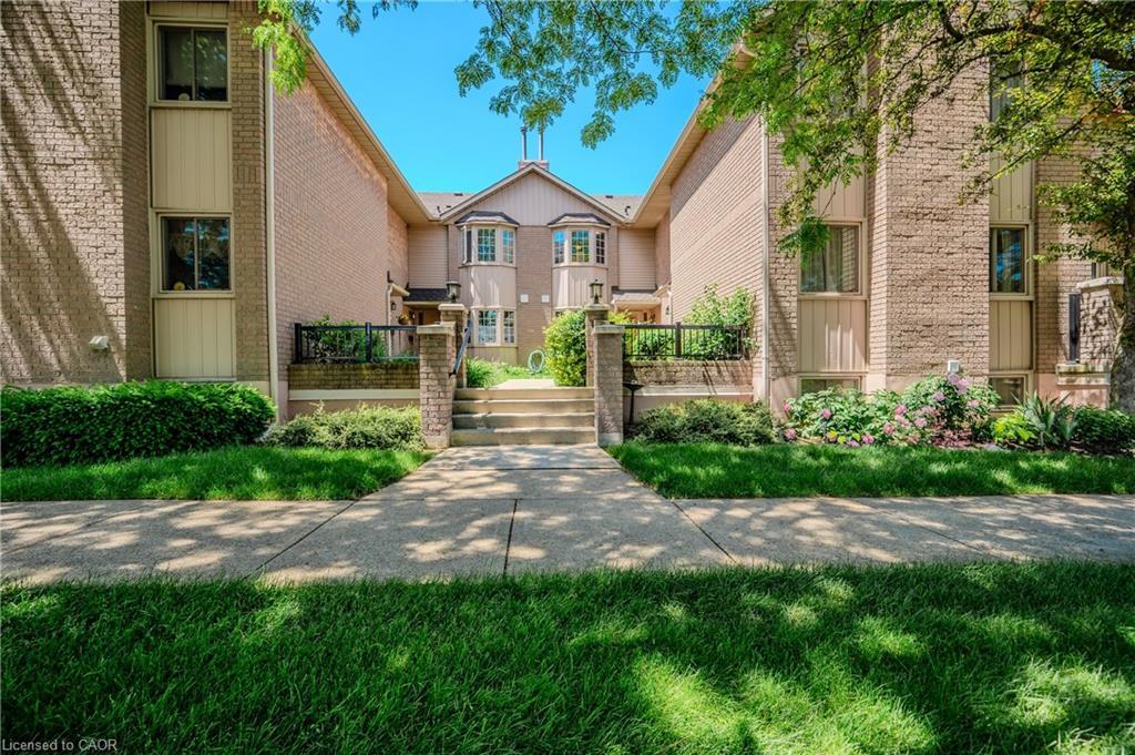 21-38 Elora Drive, Hamilton, ON - Outdoor