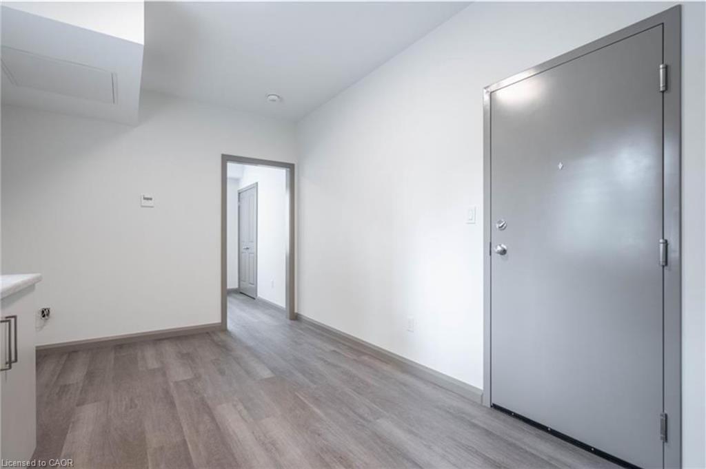 1C-36 Grant Avenue, Hamilton, ON - Indoor Photo Showing Other Room