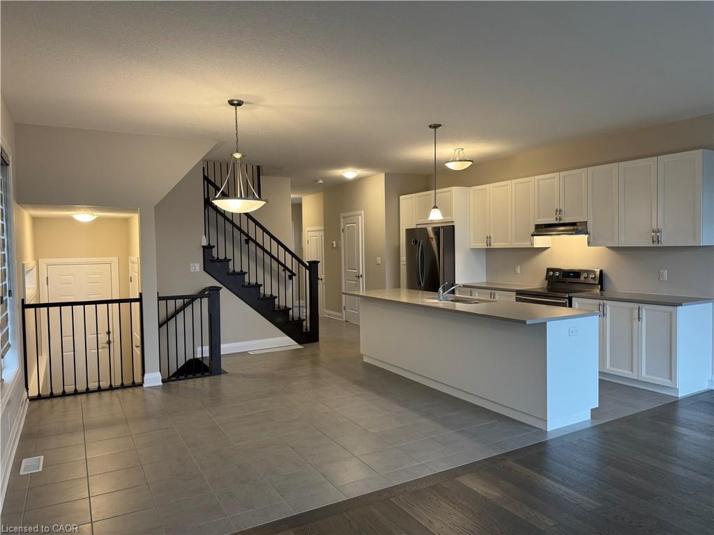 Upper Level-14 Sportsman Hill Street, Kitchener, ON - Indoor Photo Showing Kitchen With Stainless Steel Kitchen