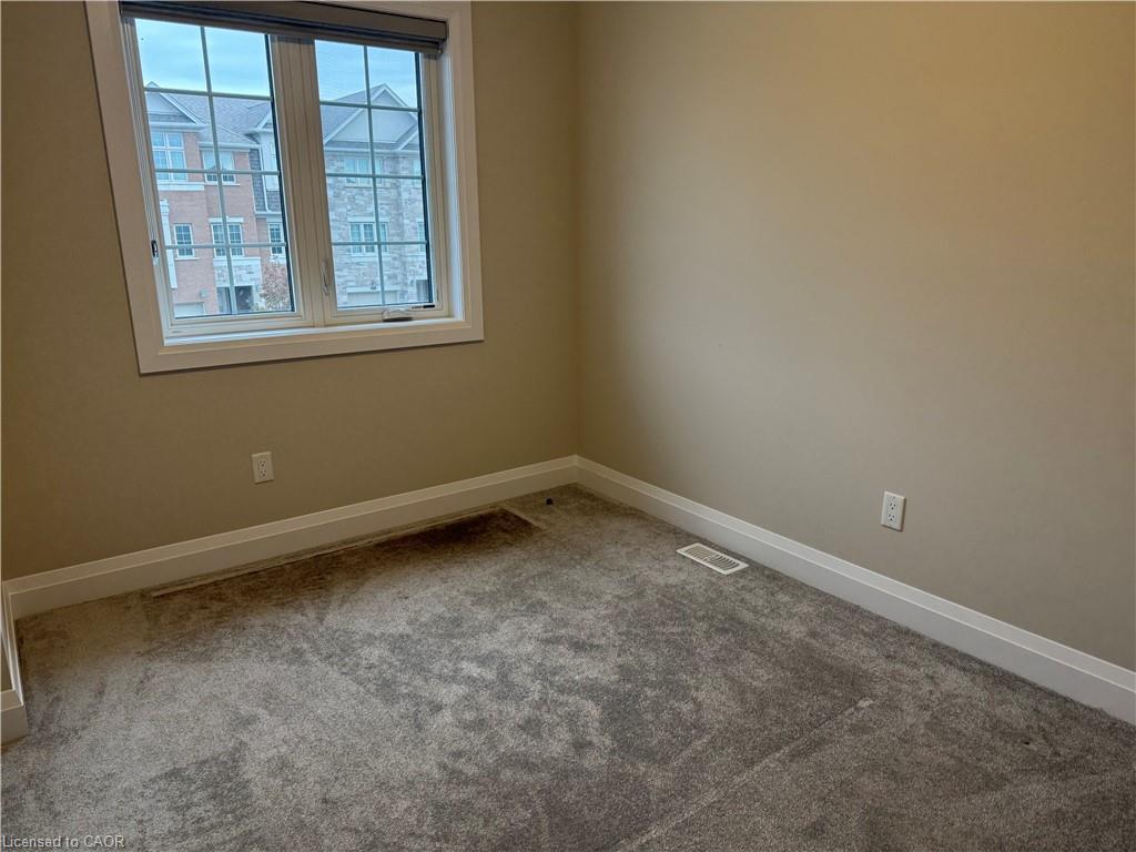 Upper Level-14 Sportsman Hill Street, Kitchener, ON - Indoor Photo Showing Other Room