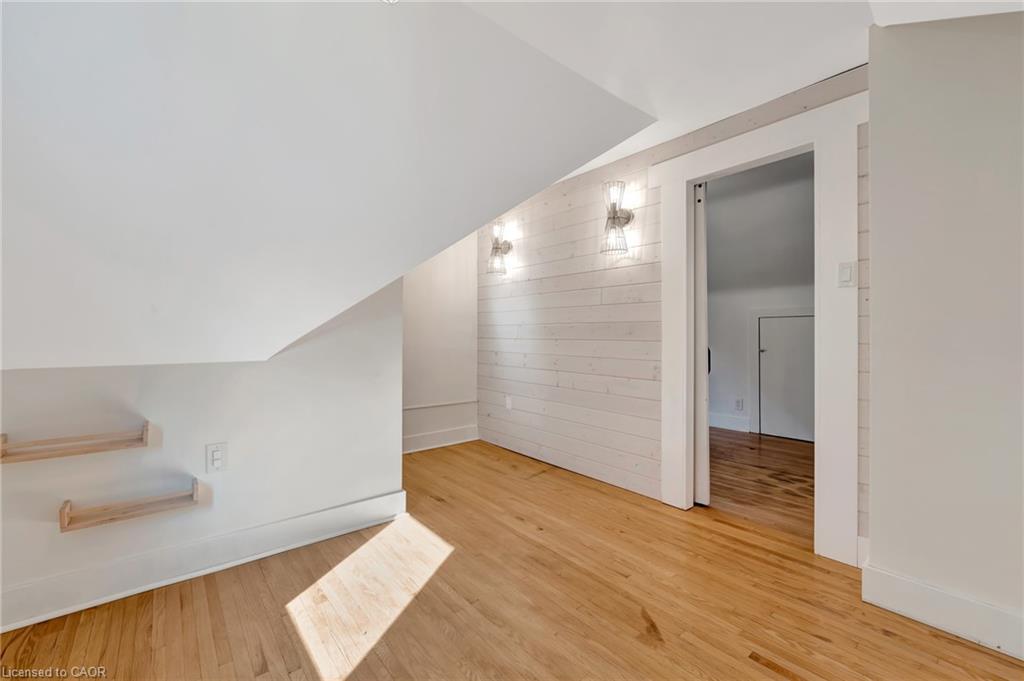 254 Pinewood Place, Waterloo, ON - Indoor Photo Showing Other Room