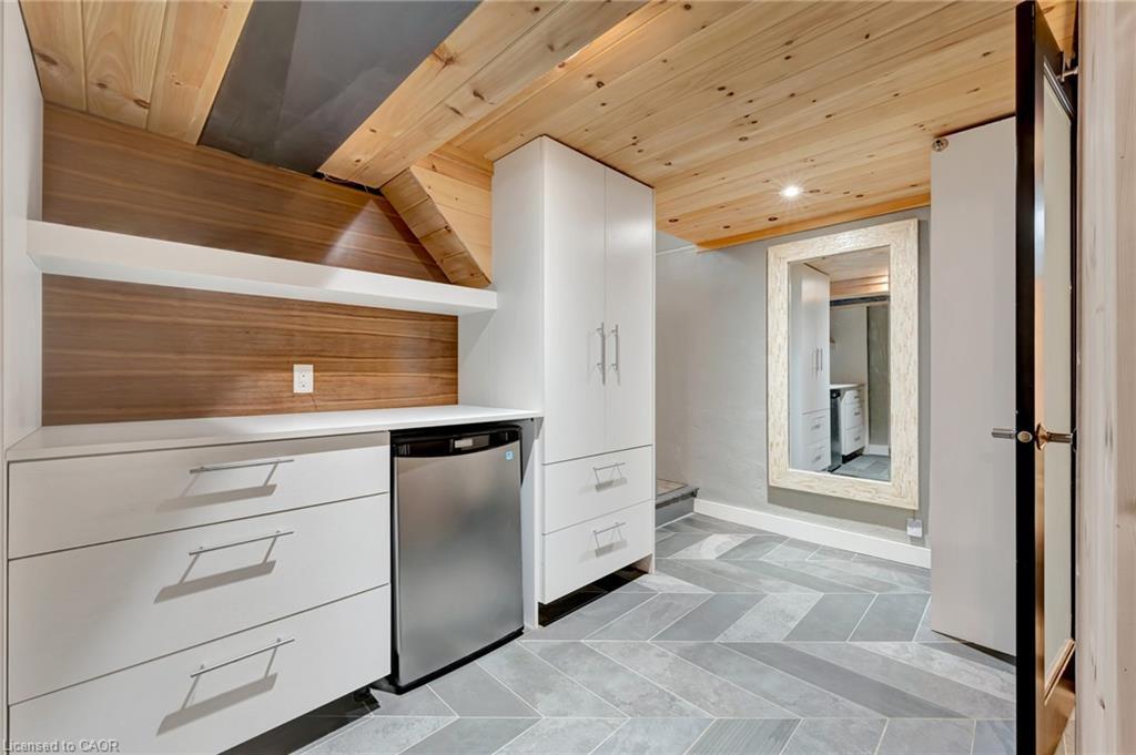 254 Pinewood Place, Waterloo, ON - Indoor