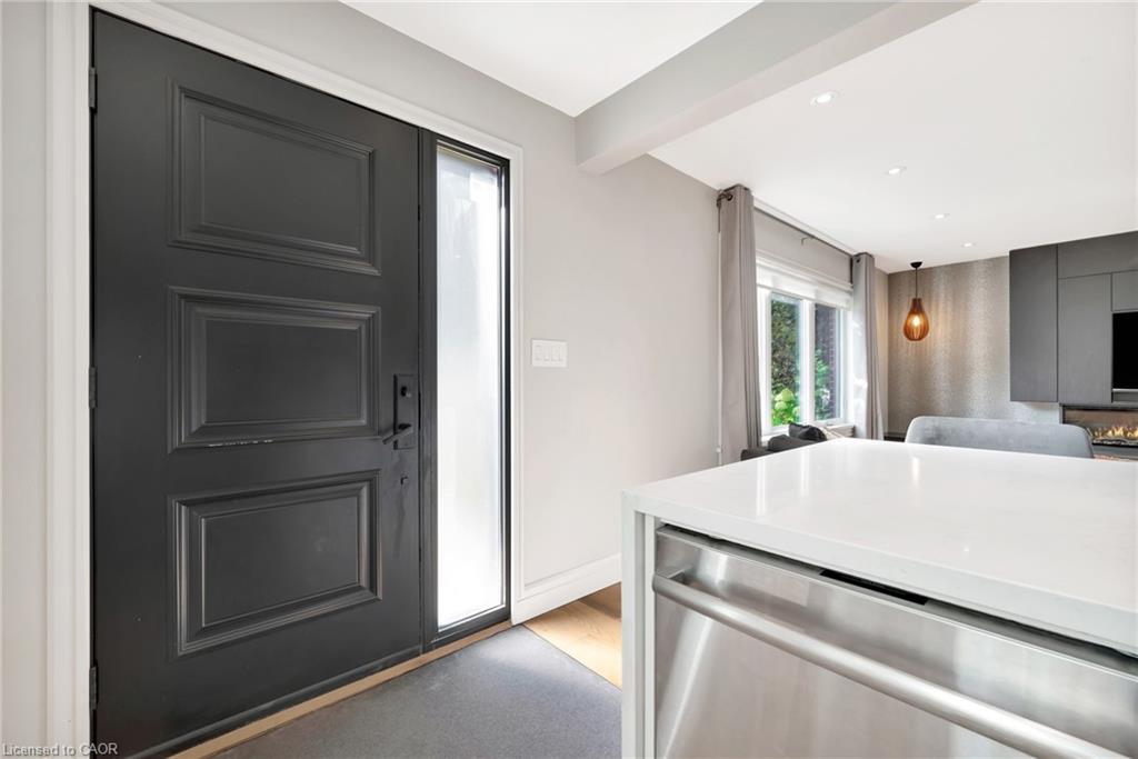 254 Pinewood Place, Waterloo, ON - Indoor Photo Showing Other Room