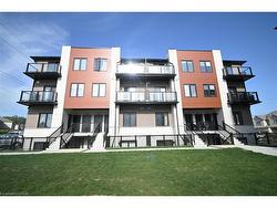 51-10 South Creek Drive Kitchener, ON N2R 0T9