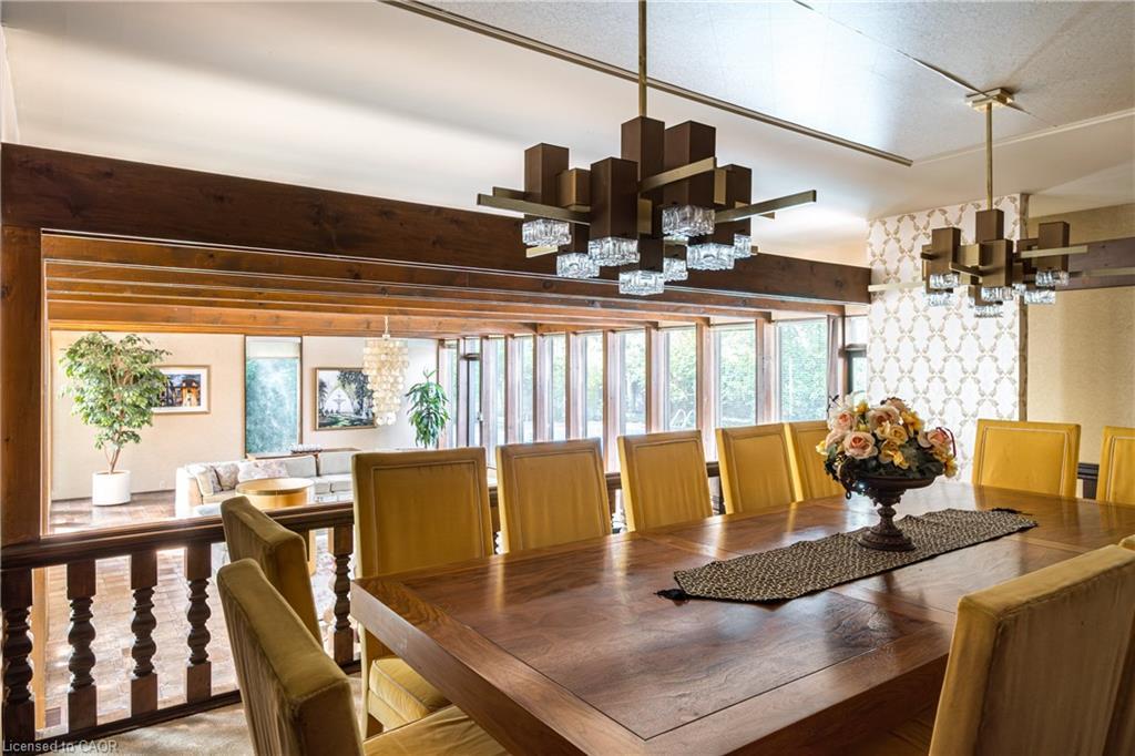 6 Freeland Court, Hamilton, ON - Indoor Photo Showing Dining Room