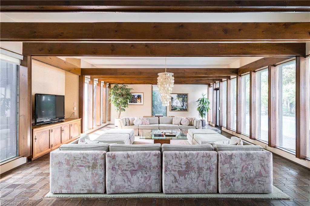 6 Freeland Court, Hamilton, ON - Indoor