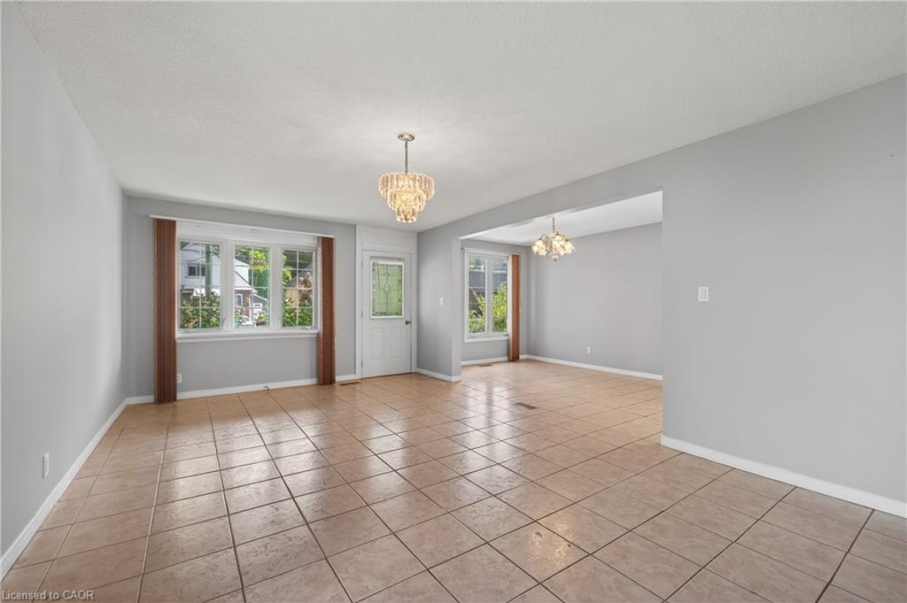 233 High Street, London, ON - Indoor