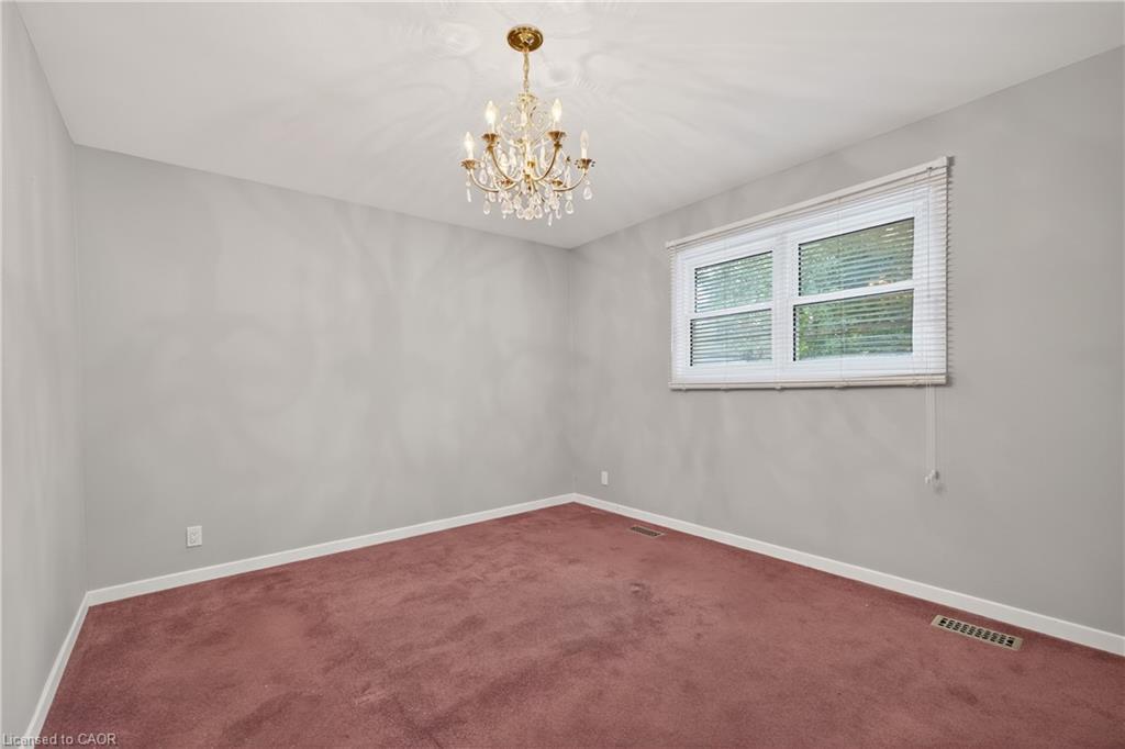 233 High Street, London, ON - Indoor Photo Showing Other Room