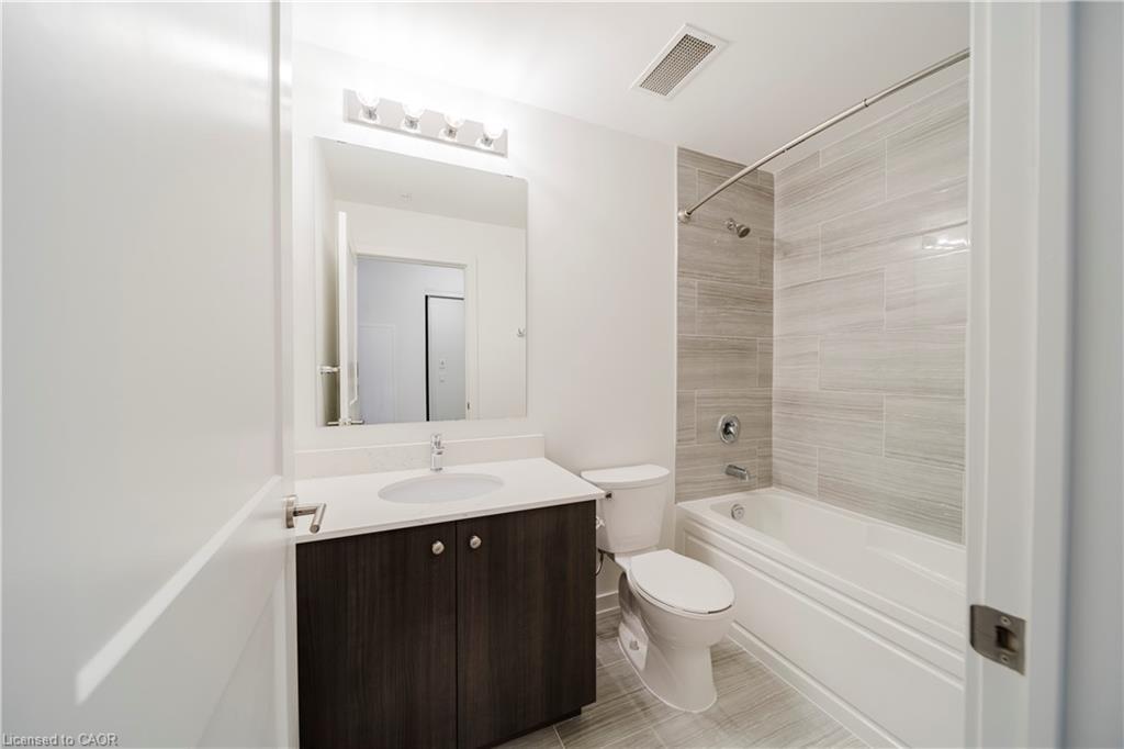 505-251 Northfield Drive E, Waterloo, ON - Indoor Photo Showing Bathroom