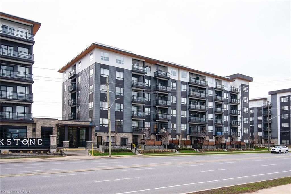 505-251 Northfield Drive E, Waterloo, ON - Outdoor With Facade