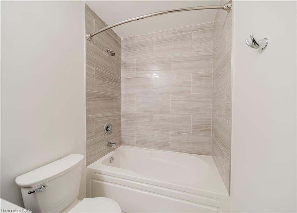 505-251 Northfield Drive E, Waterloo, ON - Indoor Photo Showing Bathroom