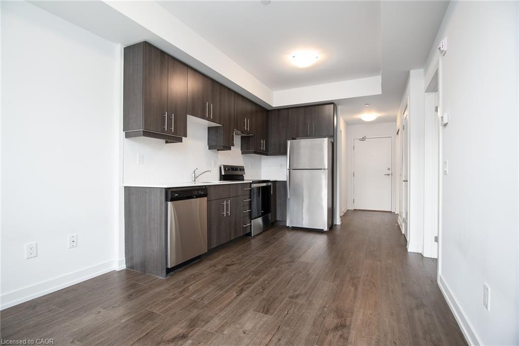 505-251 Northfield Drive E, Waterloo, ON - Indoor Photo Showing Kitchen