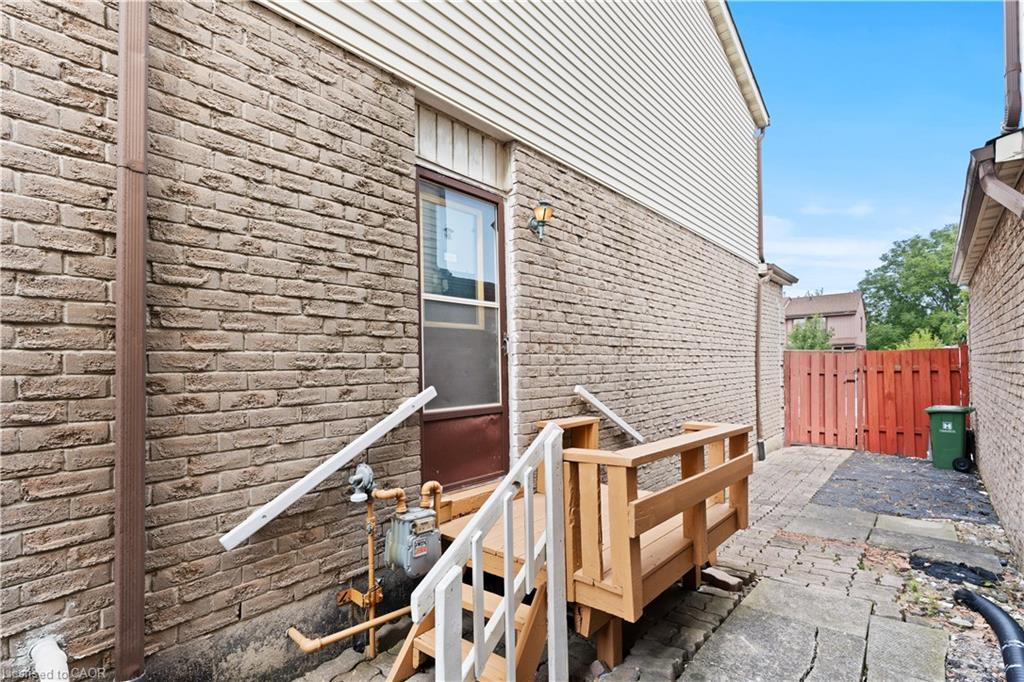 366 Franklin Drive, Hamilton, ON - Outdoor