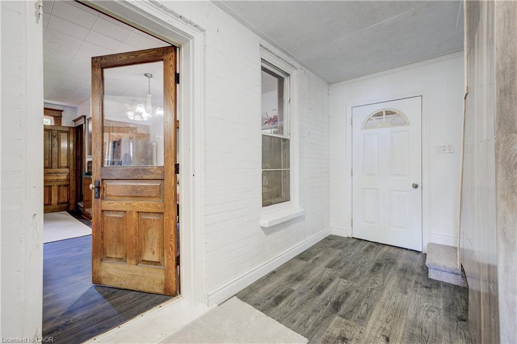 44 Walter Street, Kitchener, ON - Indoor Photo Showing Other Room