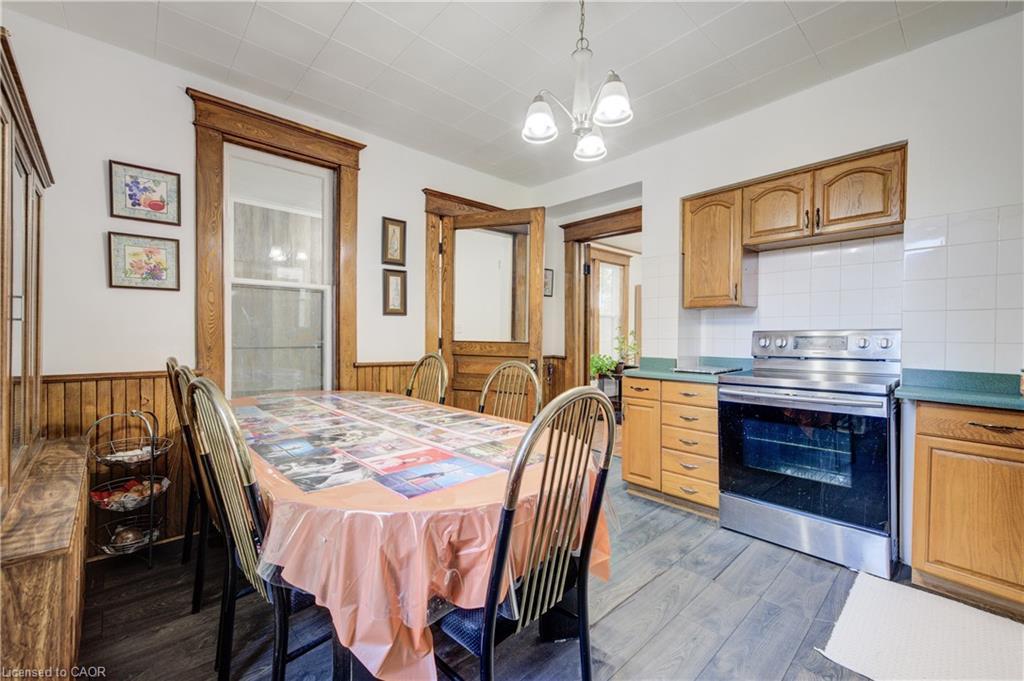 44 Walter Street, Kitchener, ON - Indoor Photo Showing Dining Room