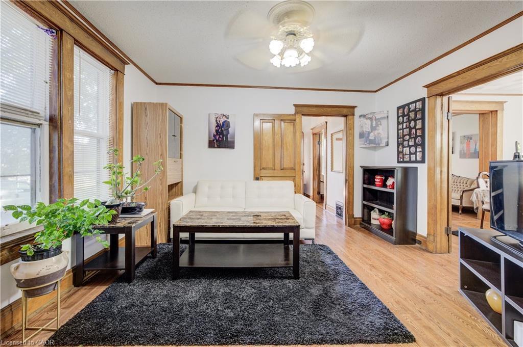 44 Walter Street, Kitchener, ON - Indoor Photo Showing Other Room