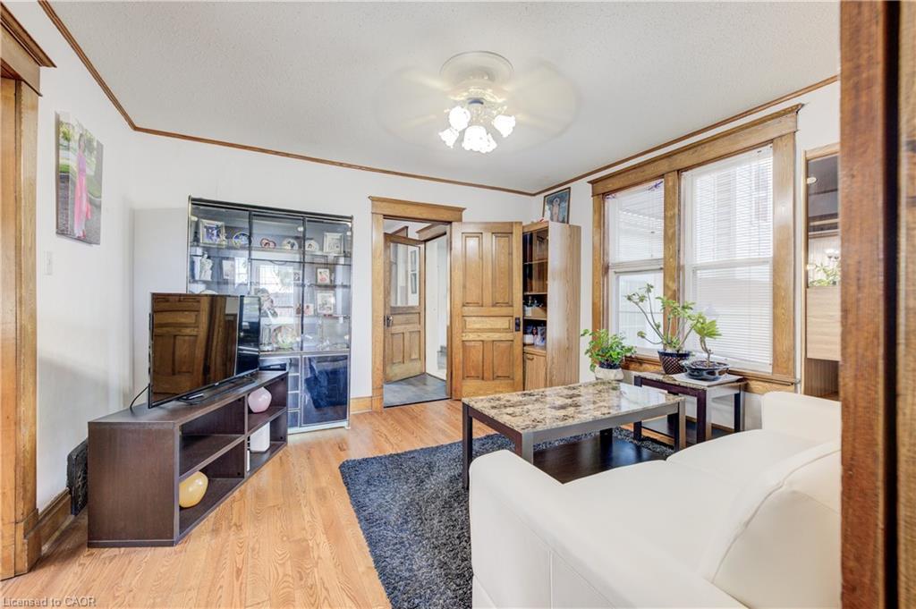 44 Walter Street, Kitchener, ON - Indoor