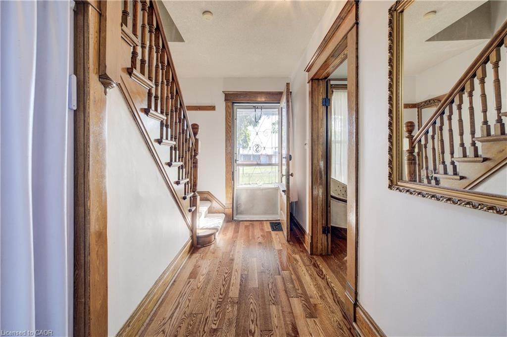 44 Walter Street, Kitchener, ON - Indoor Photo Showing Other Room