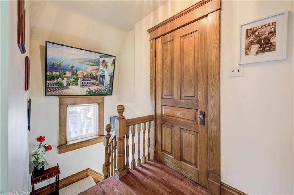 44 Walter Street, Kitchener, ON - Indoor Photo Showing Other Room