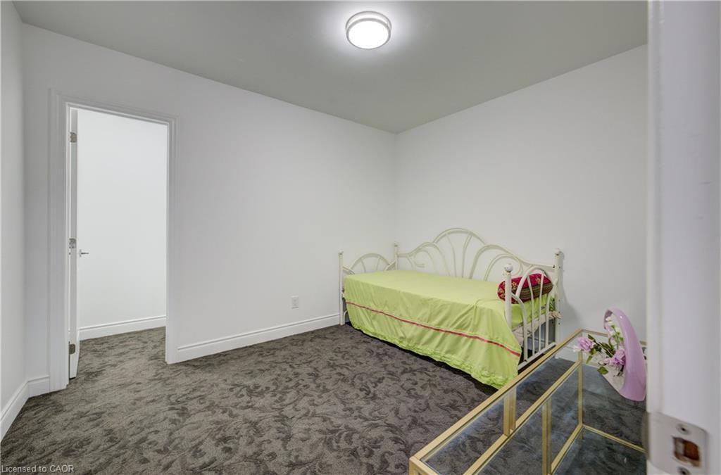44 Walter Street, Kitchener, ON - Indoor Photo Showing Bedroom