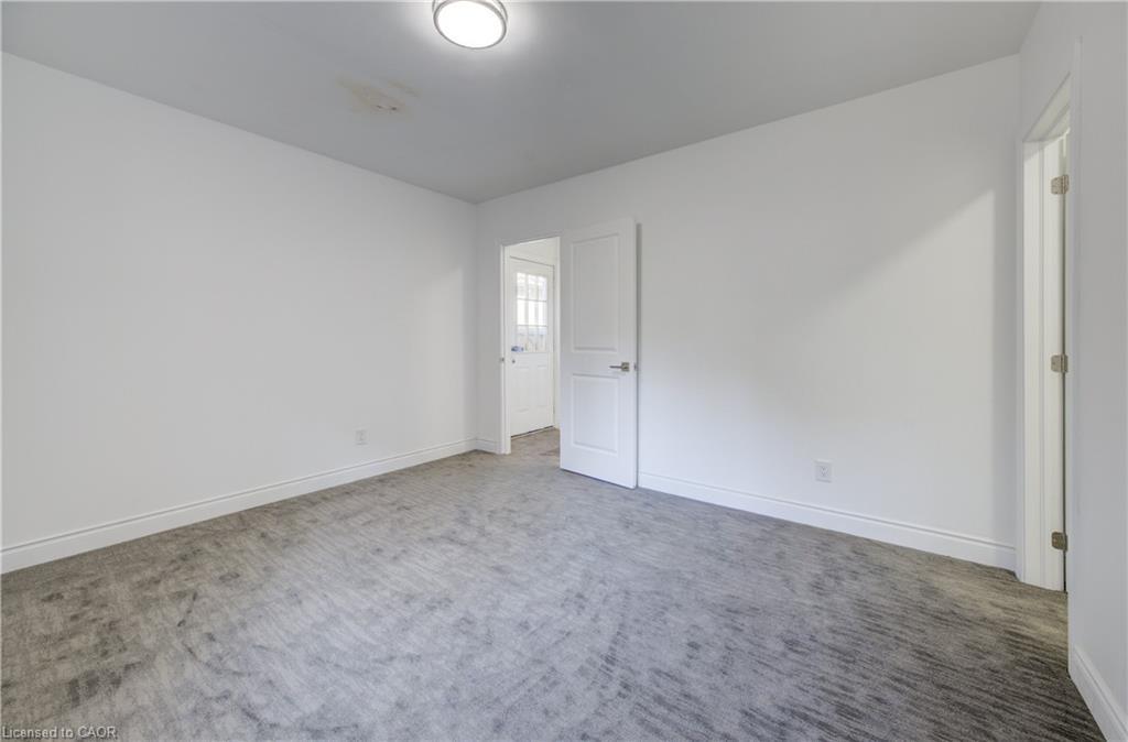 44 Walter Street, Kitchener, ON - Indoor Photo Showing Other Room