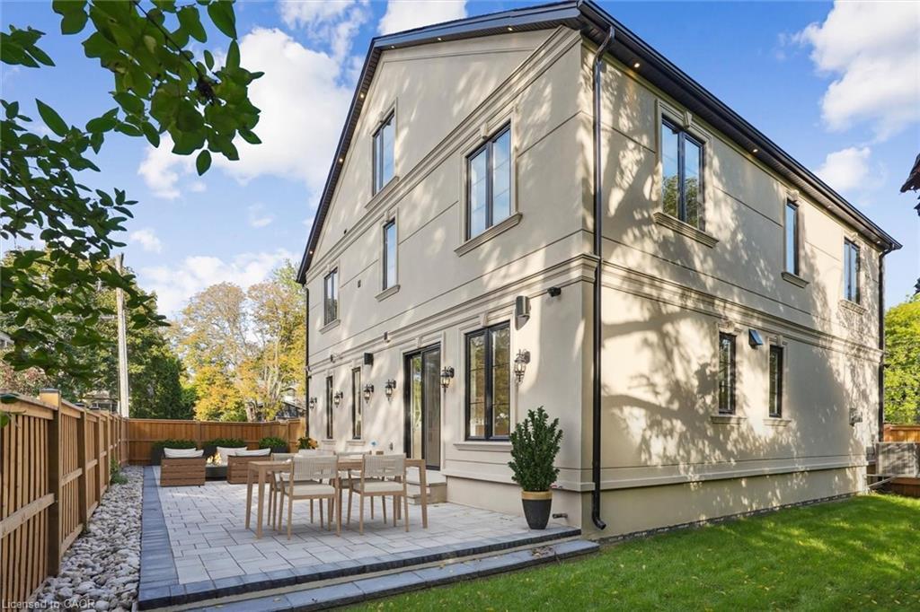 452 Rothesay Place, Burlington, ON - Outdoor With Deck Patio Veranda