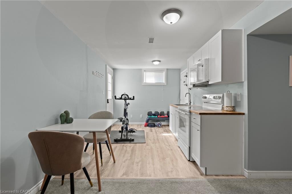 25 Bianca Drive, Niagara-On-The-Lake, ON - Indoor Photo Showing Kitchen