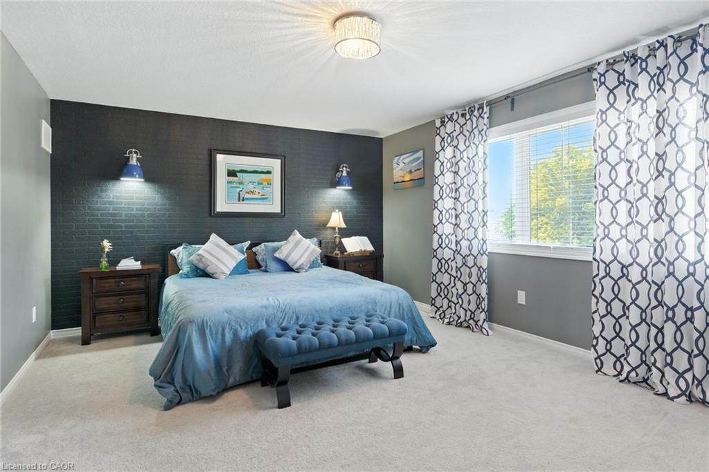 8769 Dogwood Crescent, Niagara Falls, ON - Indoor Photo Showing Bedroom