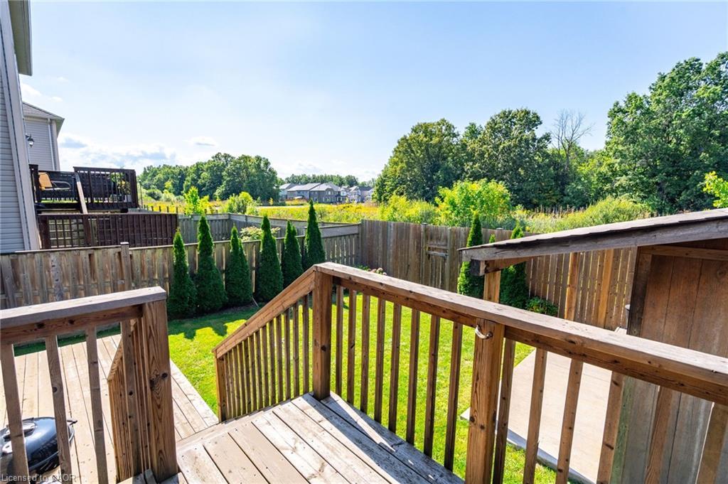 8769 Dogwood Crescent, Niagara Falls, ON - Outdoor With Deck Patio Veranda With Exterior