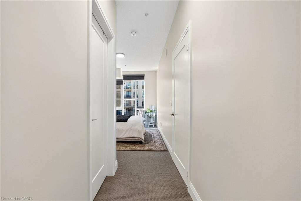 402-16 Concord Place, Grimsby, ON - Indoor Photo Showing Other Room