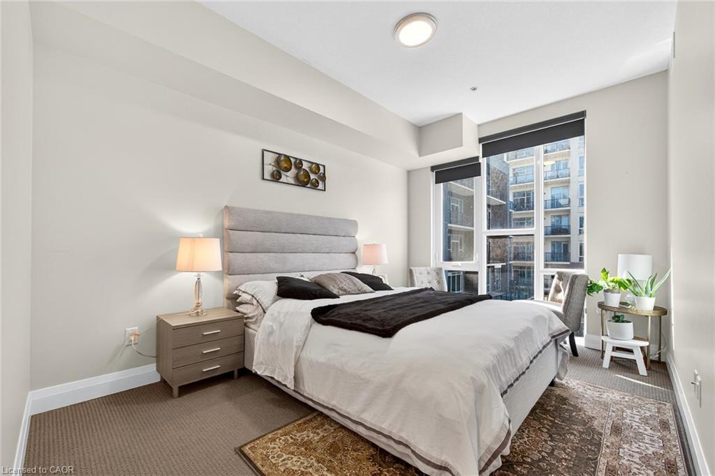 402-16 Concord Place, Grimsby, ON - Indoor Photo Showing Bedroom