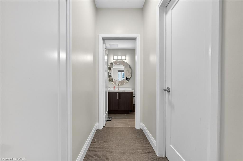 402-16 Concord Place, Grimsby, ON - Indoor Photo Showing Other Room