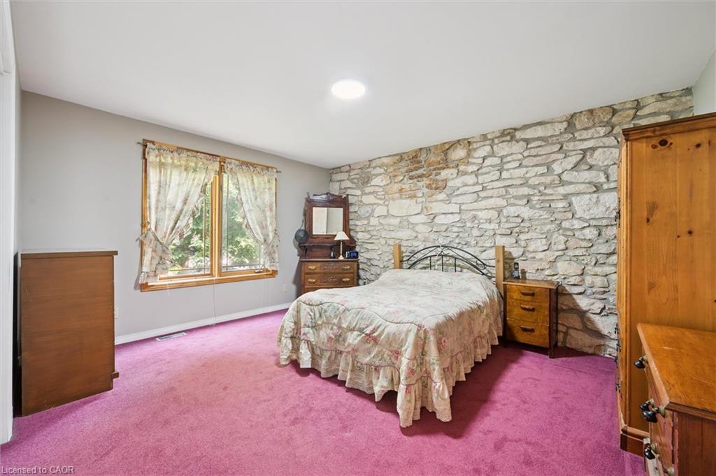 69 Nottingham Street, Guelph, ON - Indoor Photo Showing Bedroom