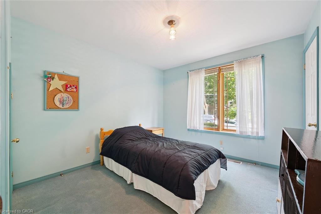 69 Nottingham Street, Guelph, ON - Indoor Photo Showing Bedroom