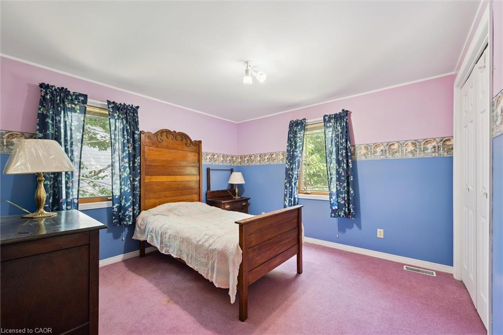 69 Nottingham Street, Guelph, ON - Indoor Photo Showing Bedroom