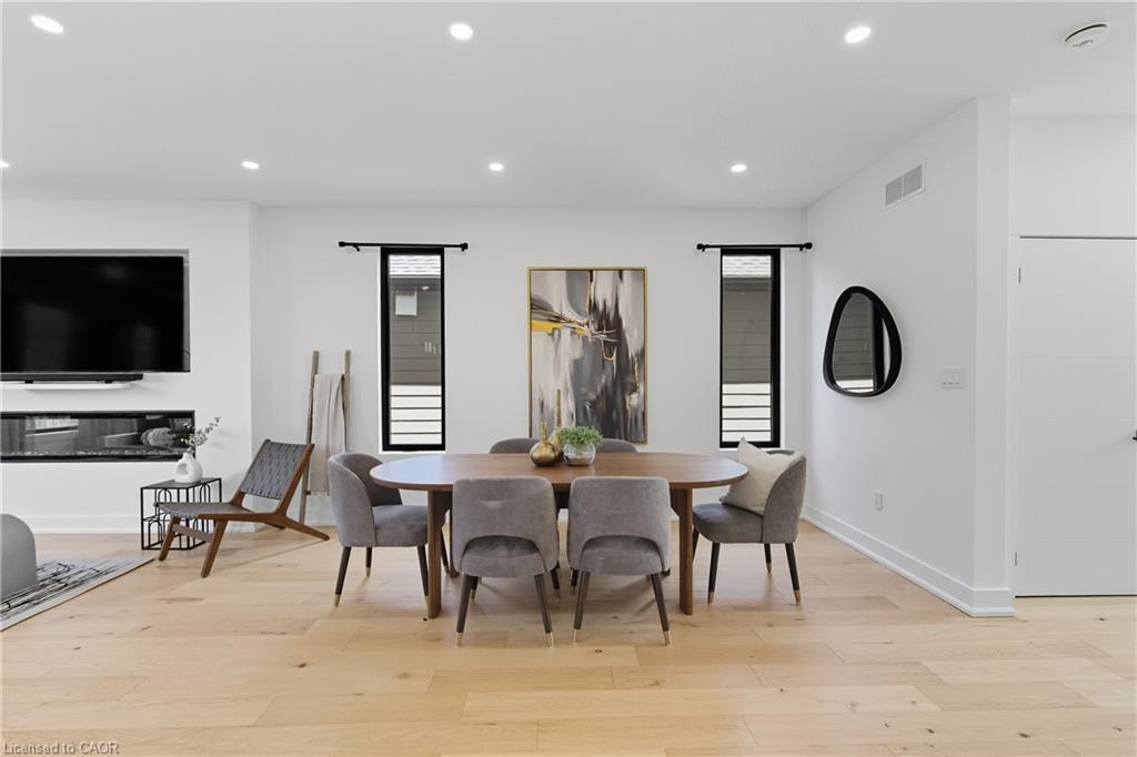 20 Ivy Crescent, Thorold, ON - Indoor Photo Showing Dining Room
