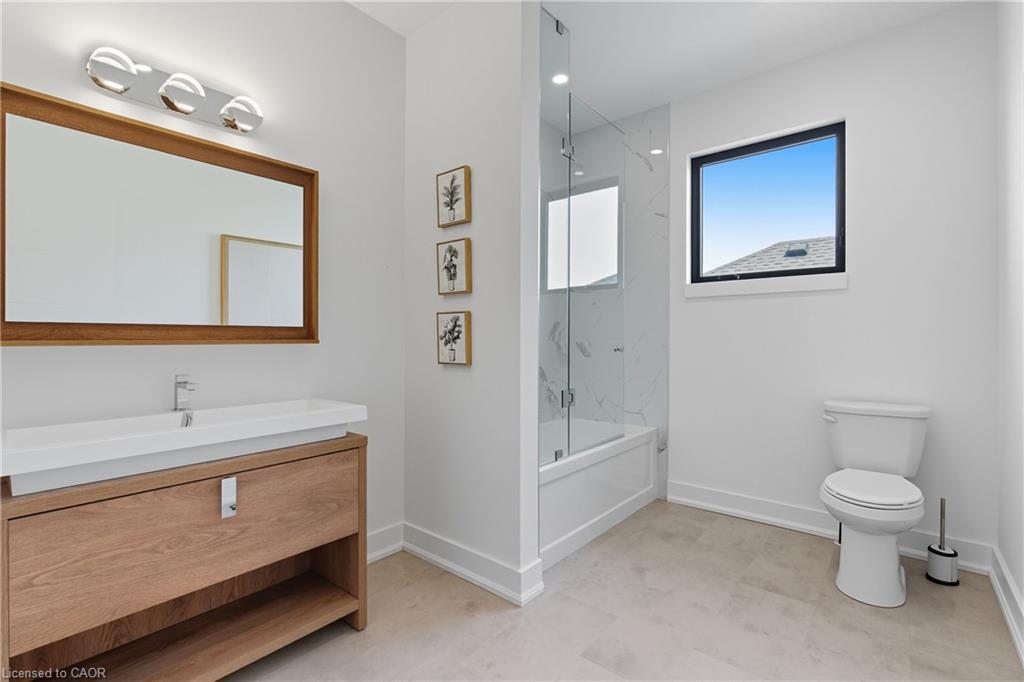 20 Ivy Crescent, Thorold, ON - Indoor Photo Showing Bathroom