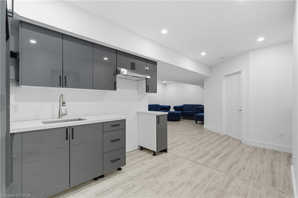 20 Ivy Crescent, Thorold, ON - Indoor Photo Showing Other Room