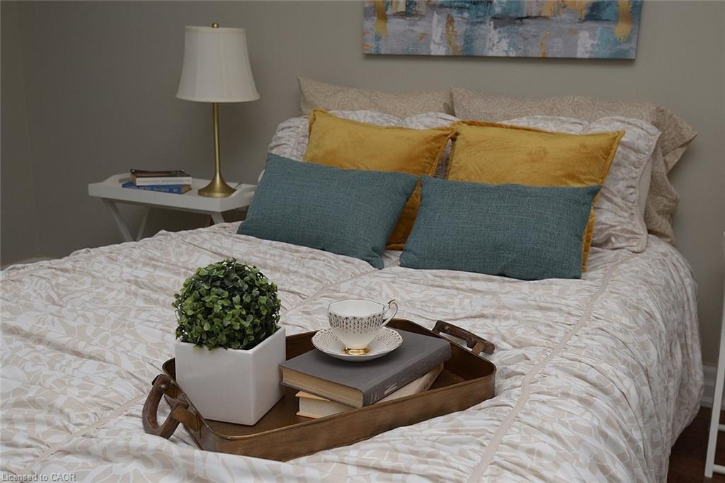 41 Sister Kern Terrace, Hamilton, ON - Indoor Photo Showing Bedroom
