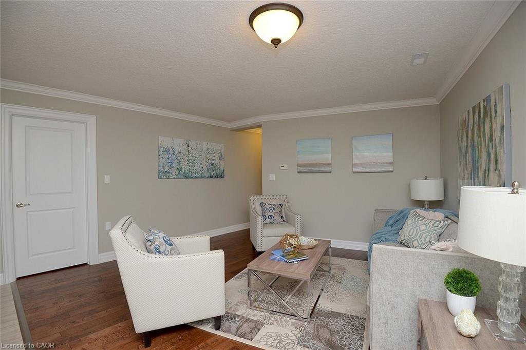 41 Sister Kern Terrace, Hamilton, ON - Indoor Photo Showing Living Room