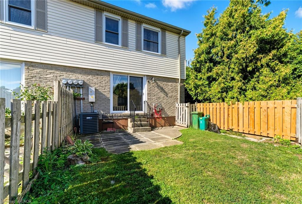 6-1300 Upper Ottawa Street, Hamilton, ON - Outdoor