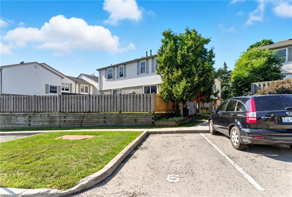 6-1300 Upper Ottawa Street, Hamilton, ON - Outdoor