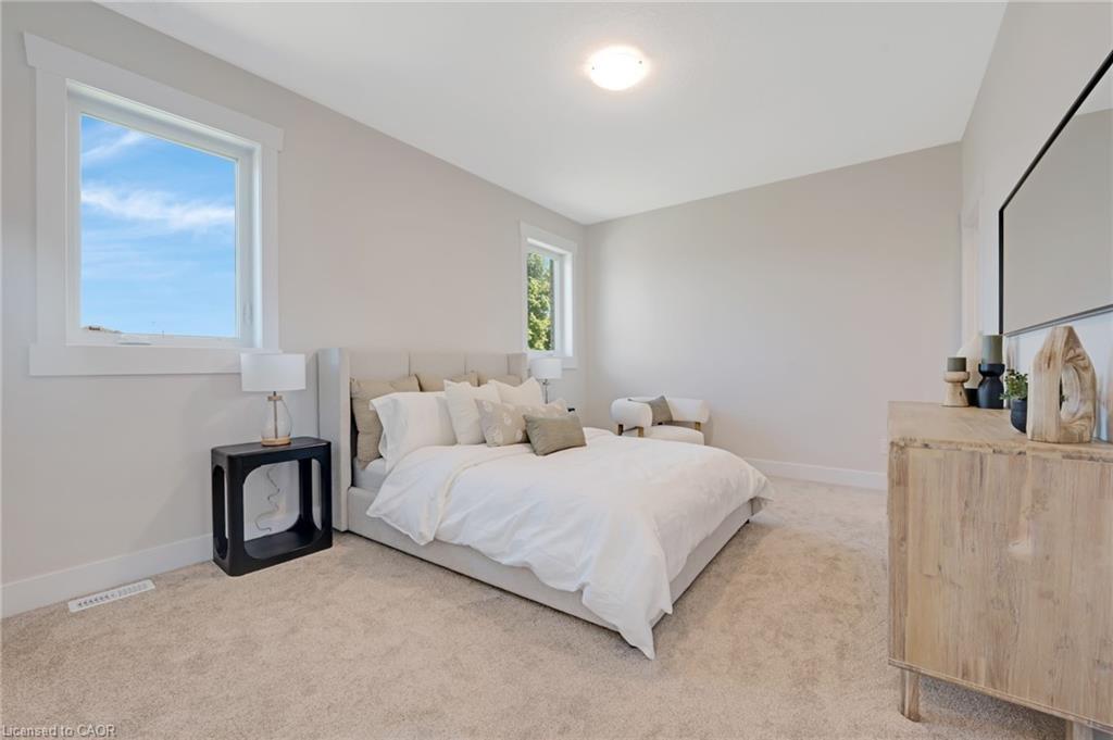 52 Moon Crescent, Cambridge, ON - Indoor Photo Showing Bedroom