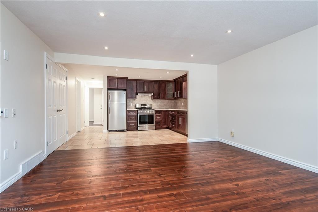 8 Pamela Place, Guelph, ON - Indoor